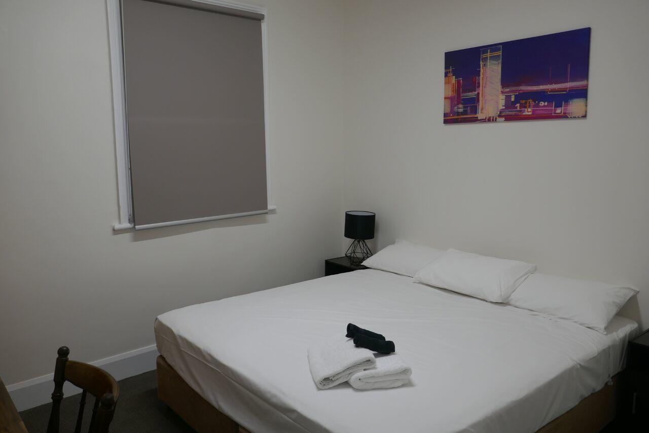 Okeefes Hotel Backpackers Лонсестон Экстерьер фото